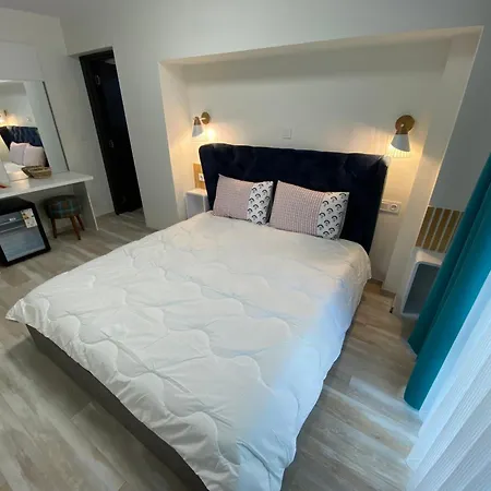 Апарт-отель Zeus 3*