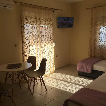 Zeus Апарт-отель Потос