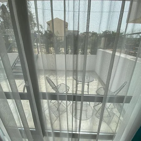 Zeus Lägenhetshotell Potos