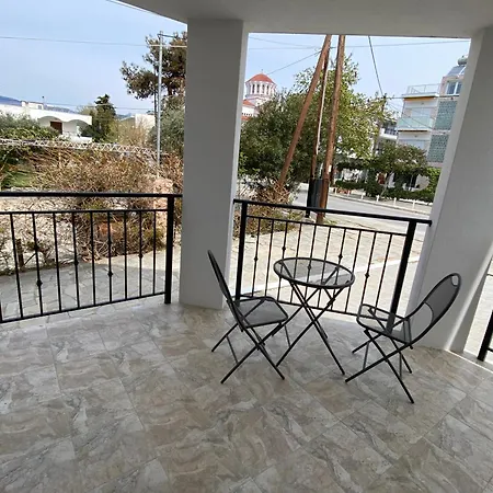 Zeus Lägenhetshotell 3*