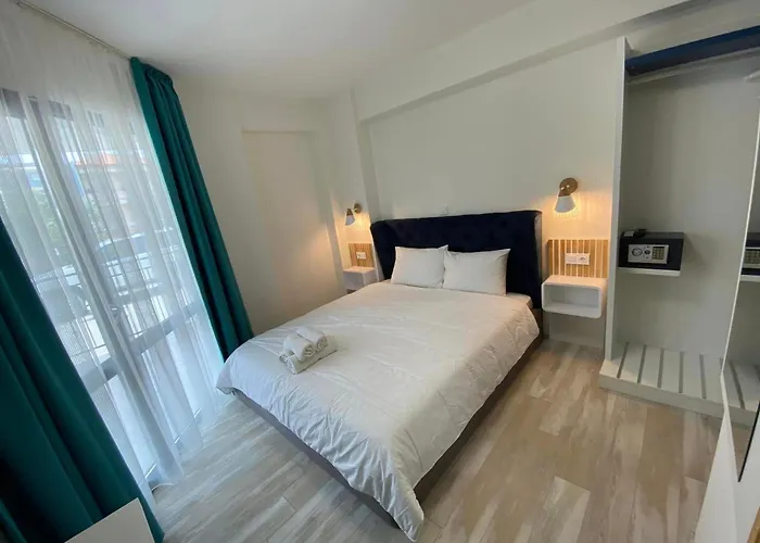 Hotel apartamentowy Zeus Potos